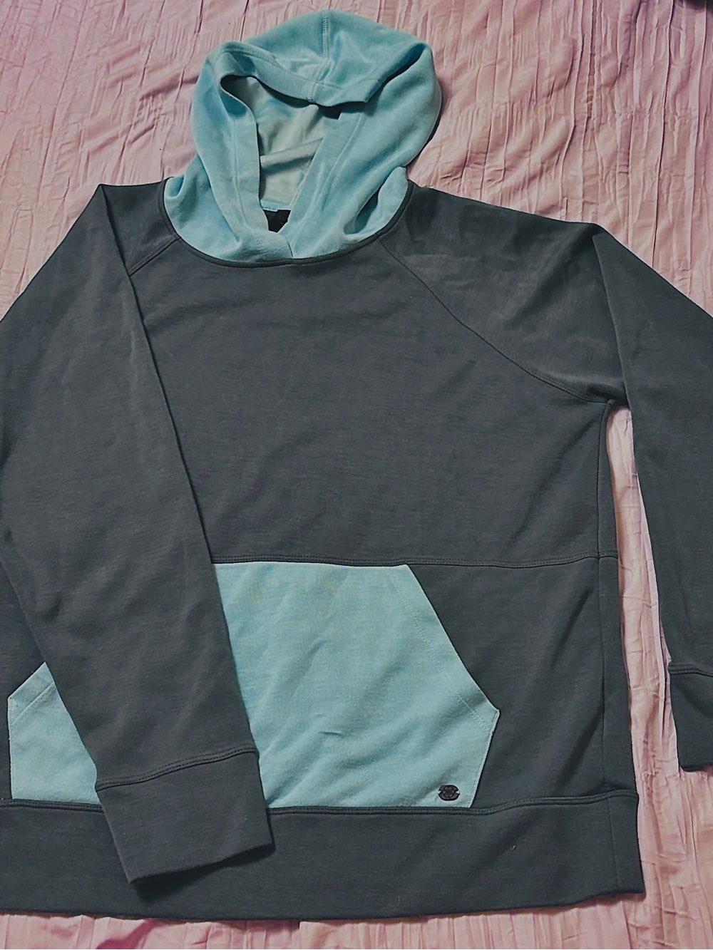 GAIAM Two-Tone Hoodie in Light Aqua and Charcoal